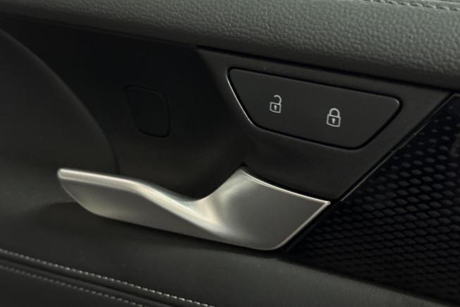 VOLKSWAGEN Tiguan Photo 27