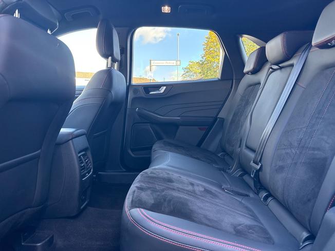 FORD Kuga Photo 45