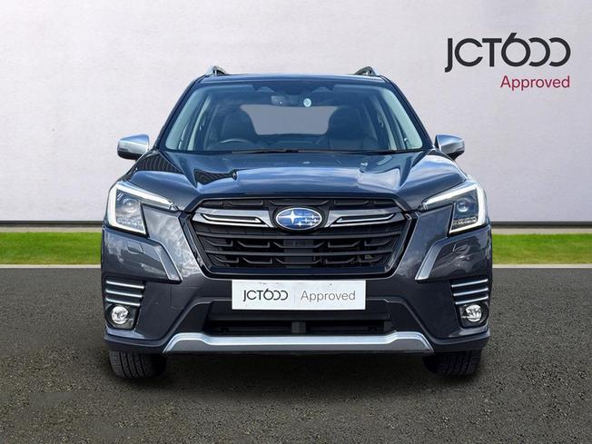SUBARU Forester Photo 8