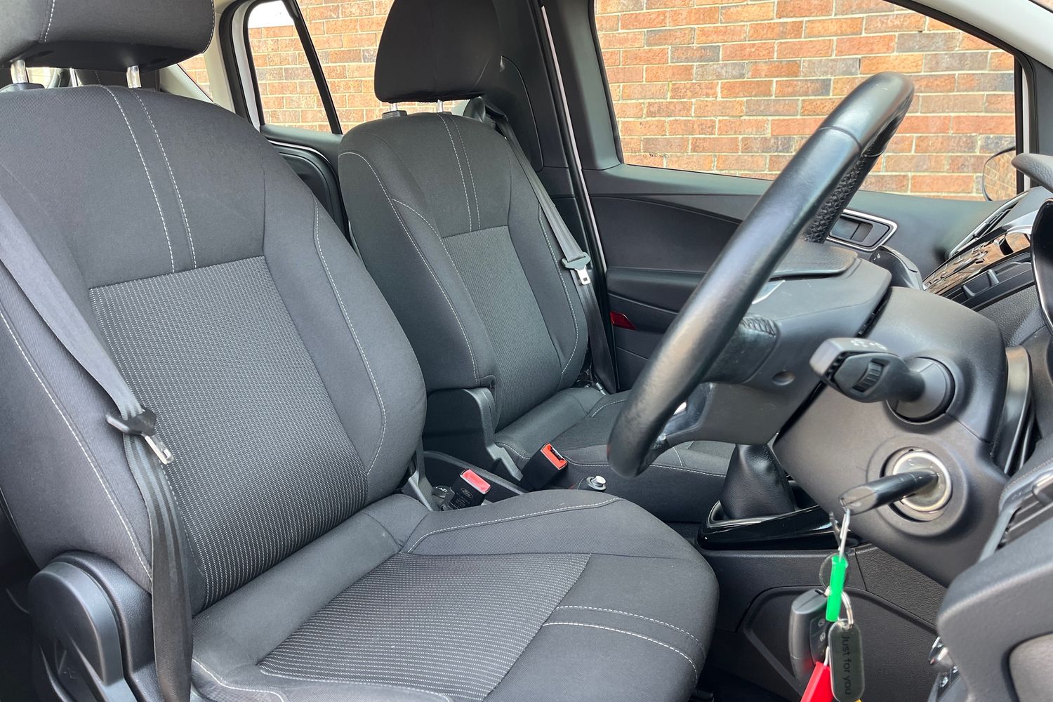Ford B-MAX Photo 16