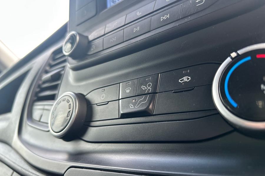 Ford TRANSIT Photo autoimg-0cf453a112dd018b166f07fbf5b0e6843e892430.jpg