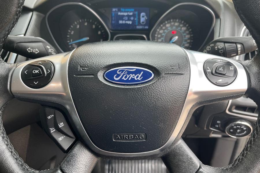 Ford Focus Photo autoimg-0cf5f96731c69cb1f7071be86c0bf801064e89d6.jpg