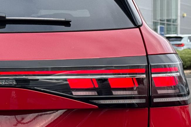 VOLKSWAGEN Passat Photo 39
