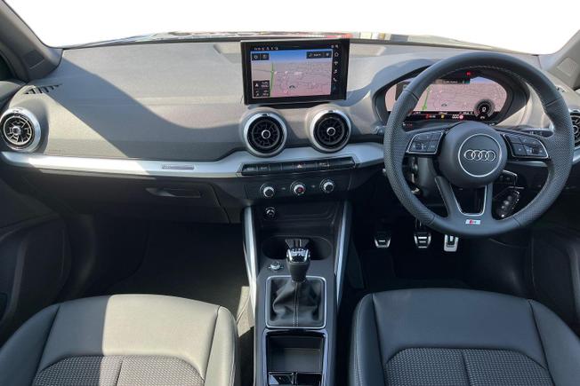 AUDI Q2 Photo 10