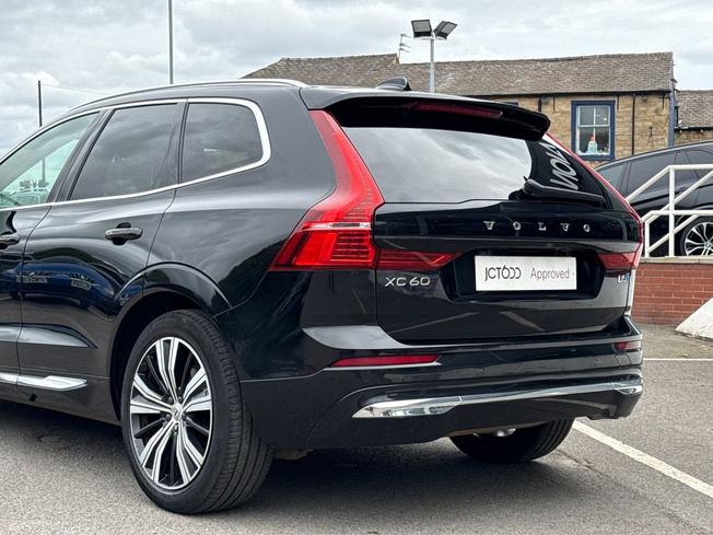 VOLVO XC60 Photo 31