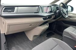VOLKSWAGEN Multivan Photo 2