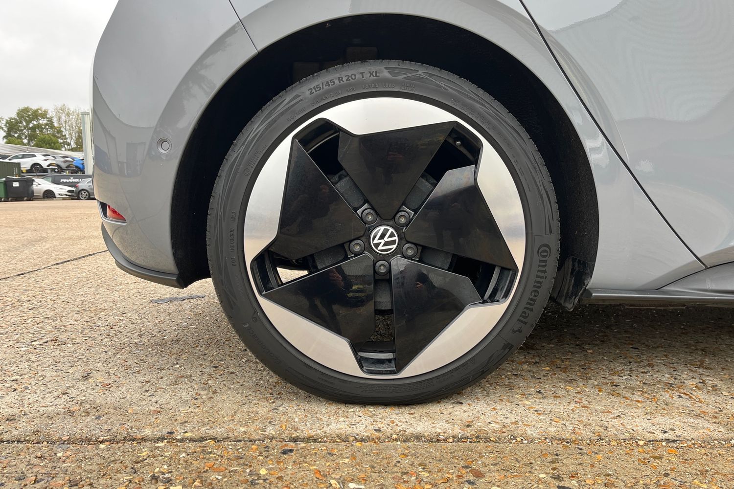 Volkswagen ID.3 Photo 7