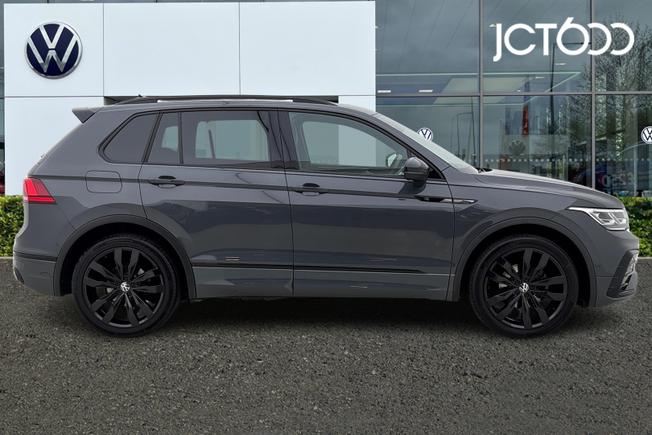 VOLKSWAGEN Tiguan Photo 4