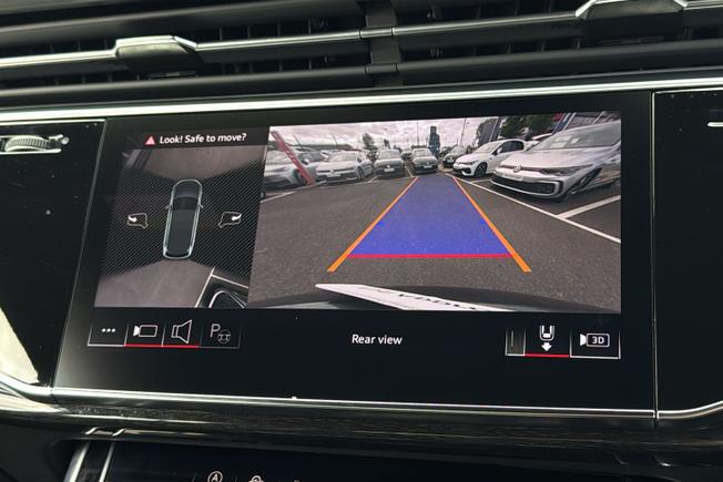 AUDI Q7 Photo 27