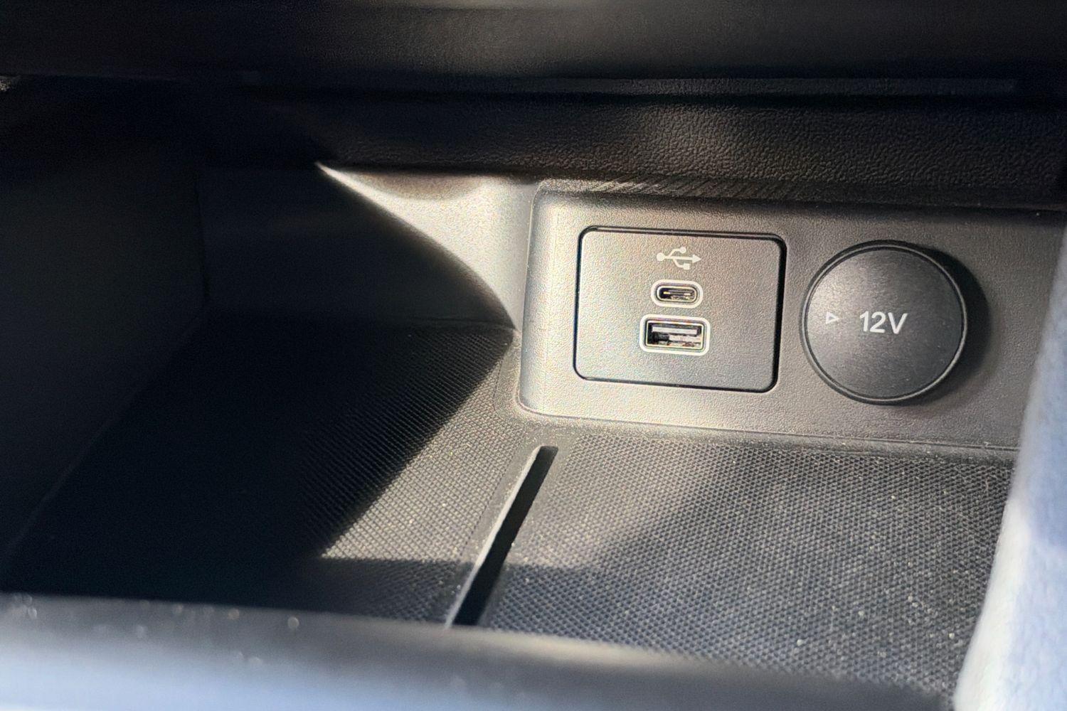 Ford FOCUS Photo 36