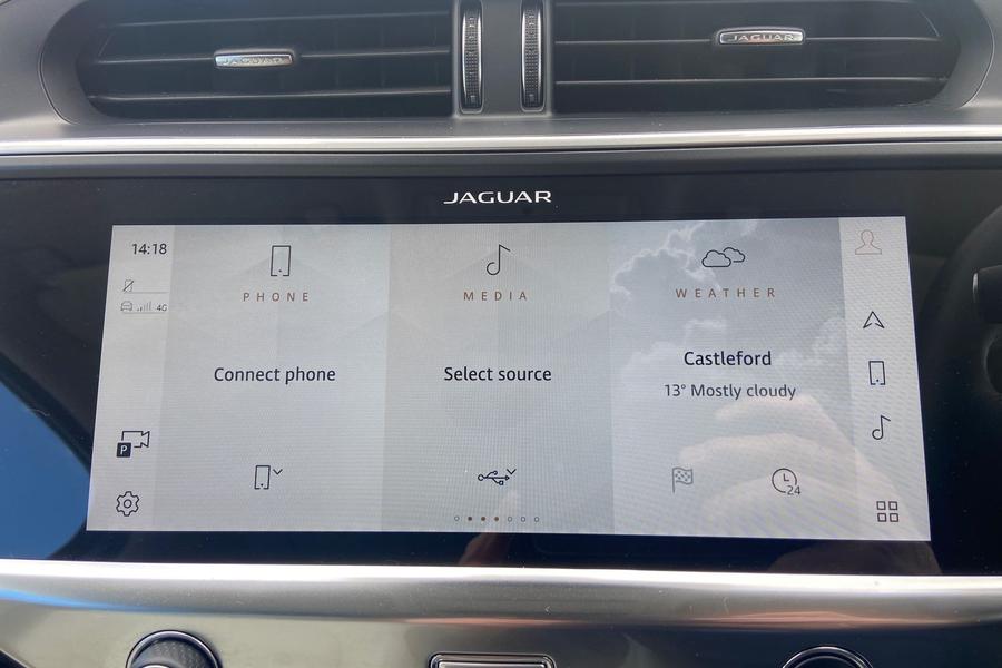 Jaguar I-PACE Photo autoimg-0d05b9cc46e5aca43c5a1201ee4c49db2f1f9135.jpg