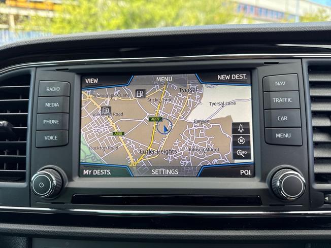 SEAT Leon Photo 14