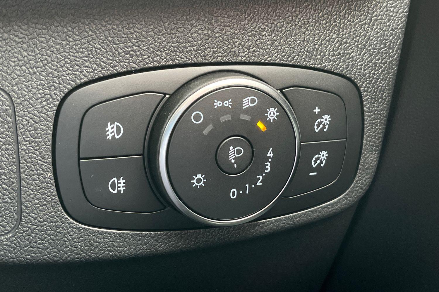 Ford FOCUS Photo 31