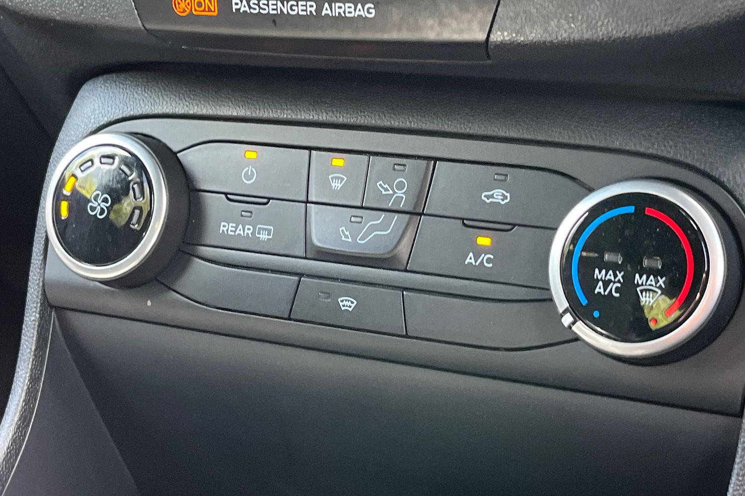 Ford FIESTA Photo 26