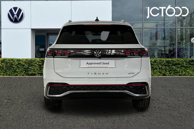 VOLKSWAGEN Tiguan Photo 7