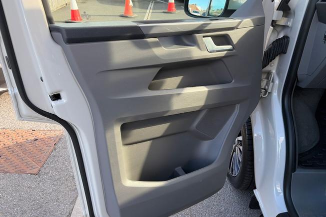 VOLKSWAGEN California Photo 35