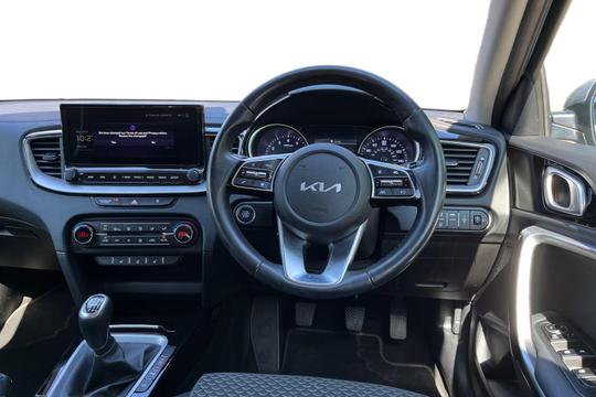 Kia XCeed Photo autoimg-0d132916fab036b252f07c48559ff33d4a31a9d0.jpg
