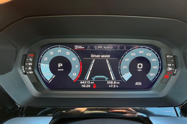 AUDI S3 Photo 15