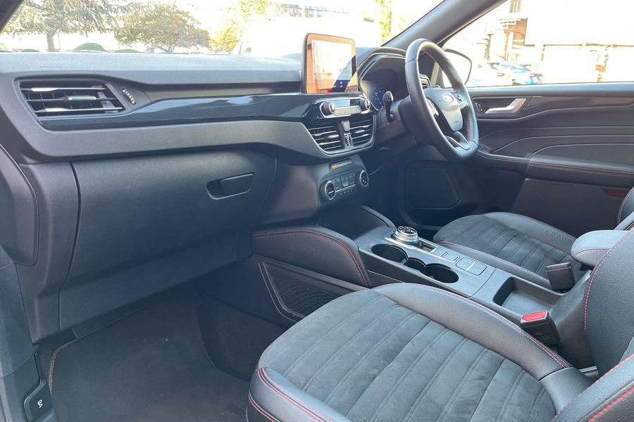 Ford Kuga Photo autoimg-0d256582f1431633e983fd1876d11aca170c2a7a.jpg