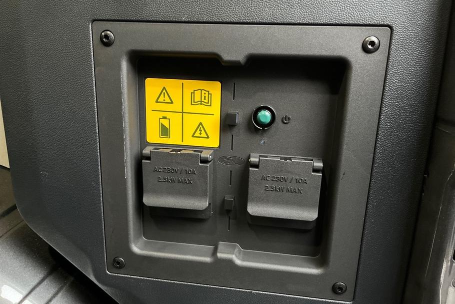 Used Ford E-TRANSIT CUSTOM 7