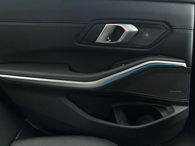 BMW 3 Series Photo 33