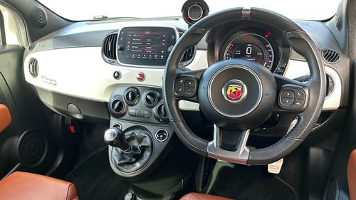 Abarth 595 Photo autoimg-0d30607ab75369d3c20c4a1d7b6f10c2c0e1e75b.jpg