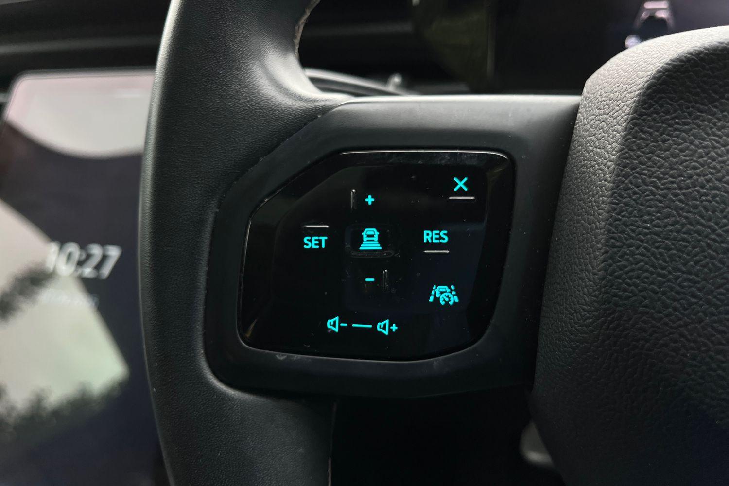Ford Explorer Photo 27
