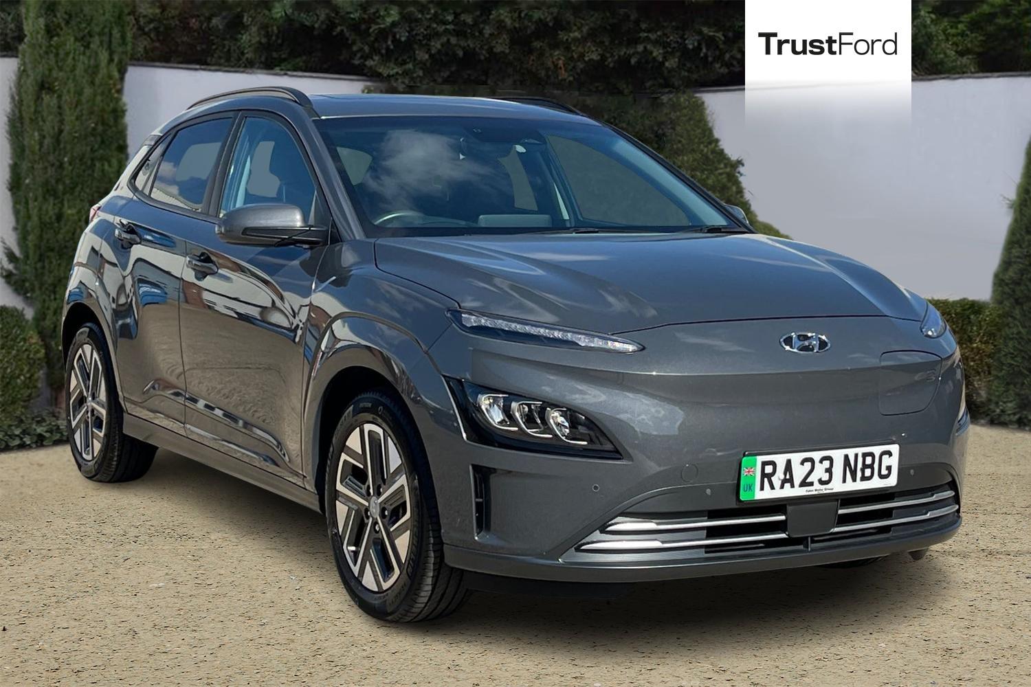 Hyundai KONA Photo 0
