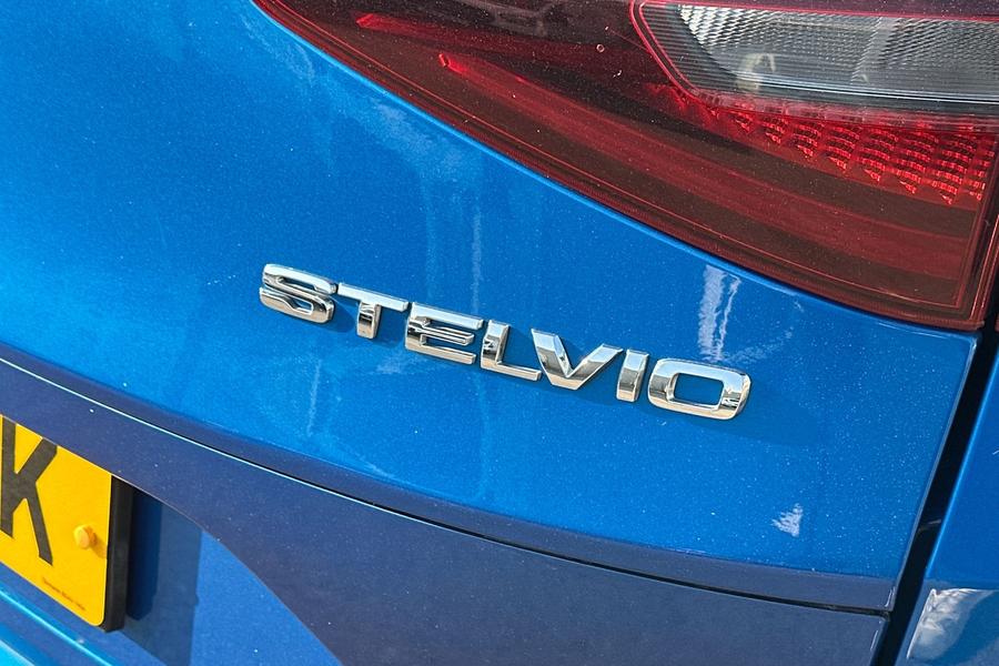 Alfa Romeo STELVIO Photo autoimg-0d375b5cd83928dc59a46eb755754ae9ba96a245.jpg