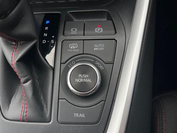 Toyota RAV4 Photo autoimg-0d3ba9d308c050e5a95e89527cf06f3b92f83dd6.jpg
