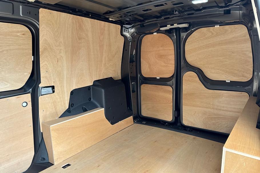 Used Ford TRANSIT CONNECT WR75HZN 18