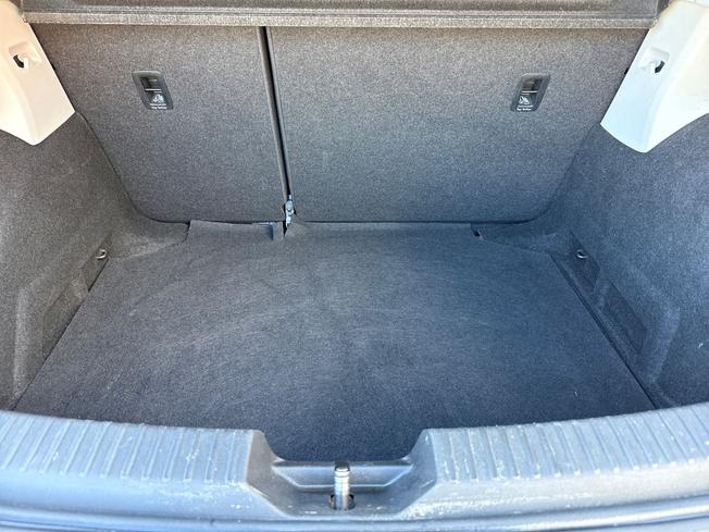 SEAT Leon Photo 12