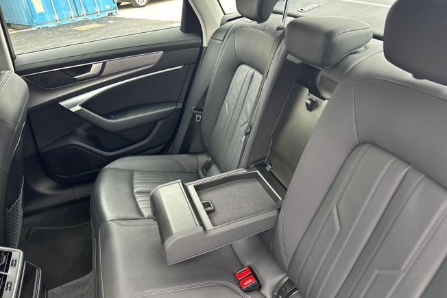 AUDI A6 Saloon Photo 59