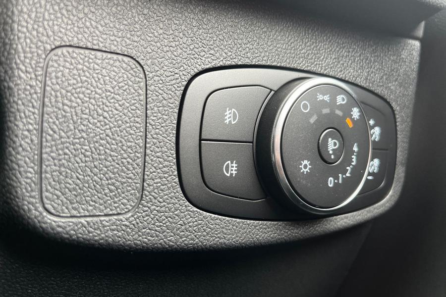 Ford Focus Photo autoimg-0d3fbc3e1f94333a6d08550abc4e7de081e59ba4.jpg