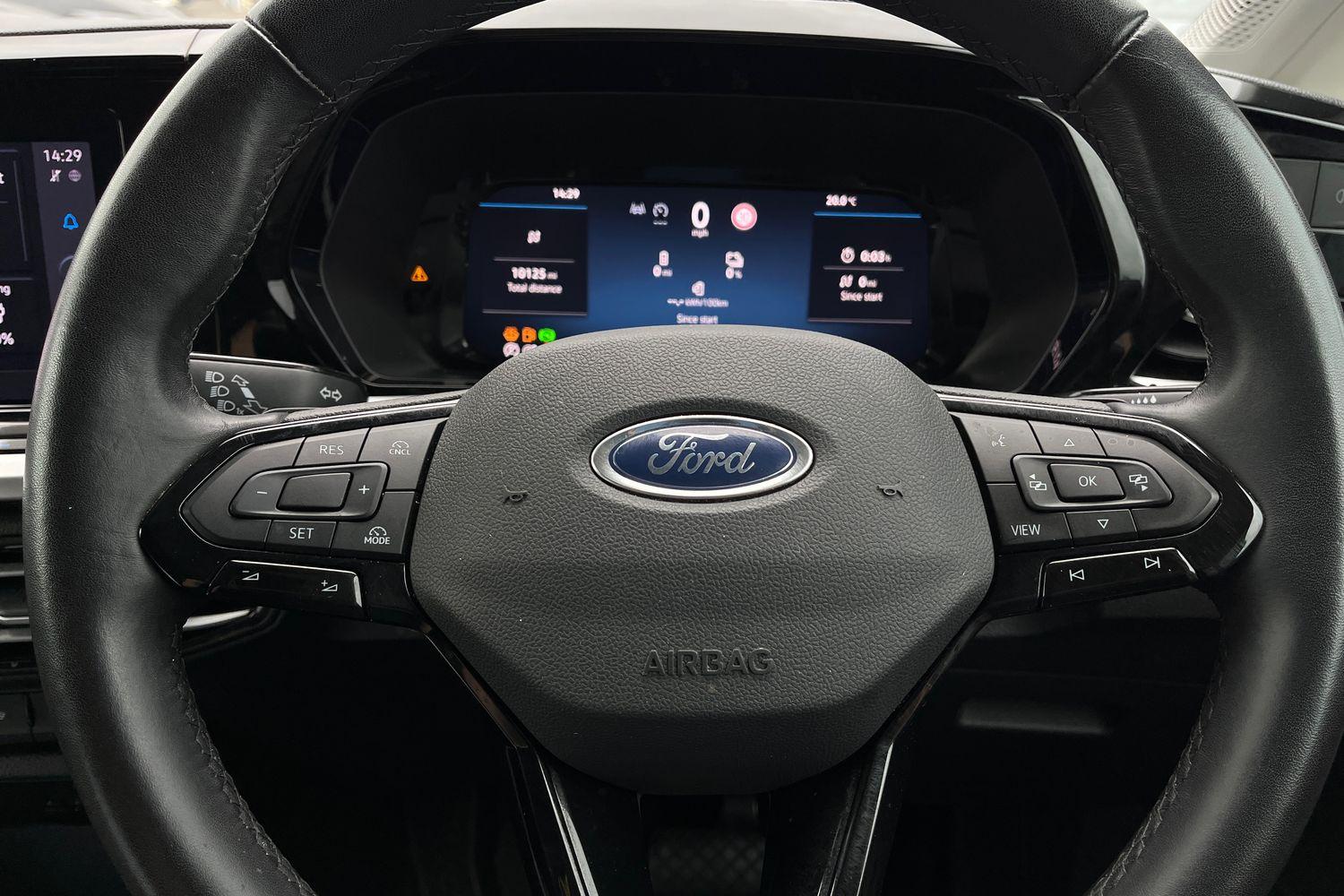 Ford TRANSIT CONNECT Photo 26