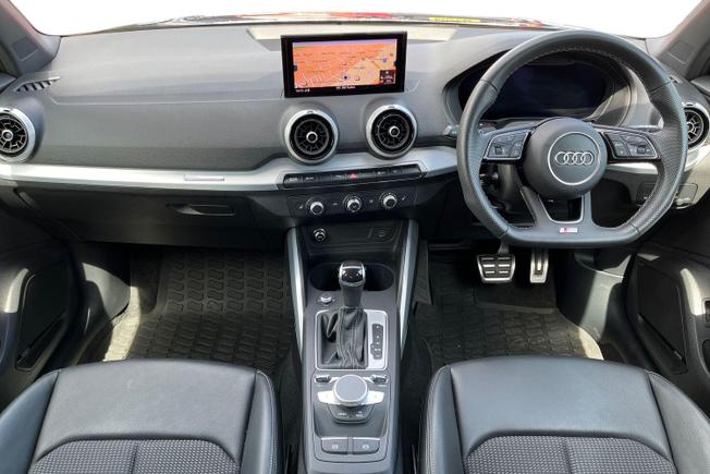 AUDI Q2 Photo 10