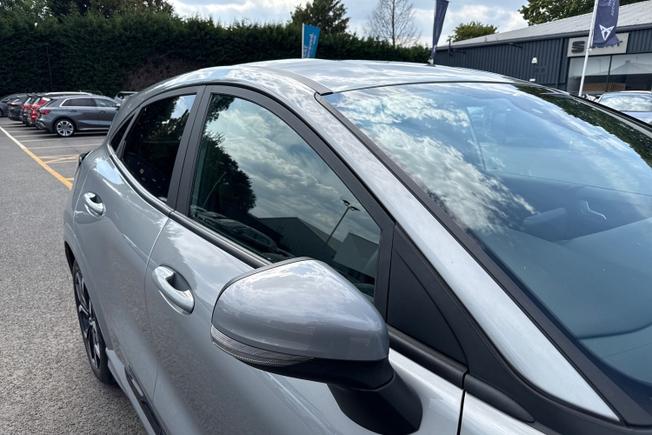 FORD Puma Photo 20