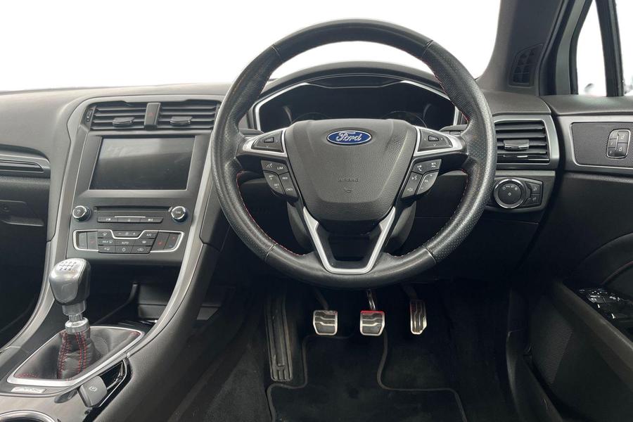 Ford MONDEO Photo autoimg-0d4932b470c2e2f7ebaabb3a6f684c5b41acda69.jpg