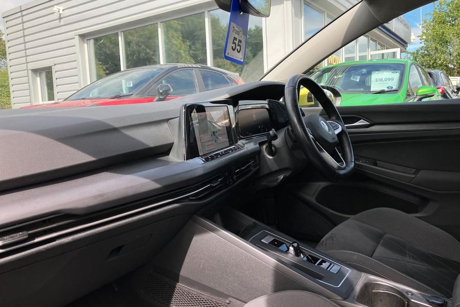 Volkswagen GOLF Photo autoimg-0d4b39b2a3fad1154c5665be35c97858d42277c4.jpg