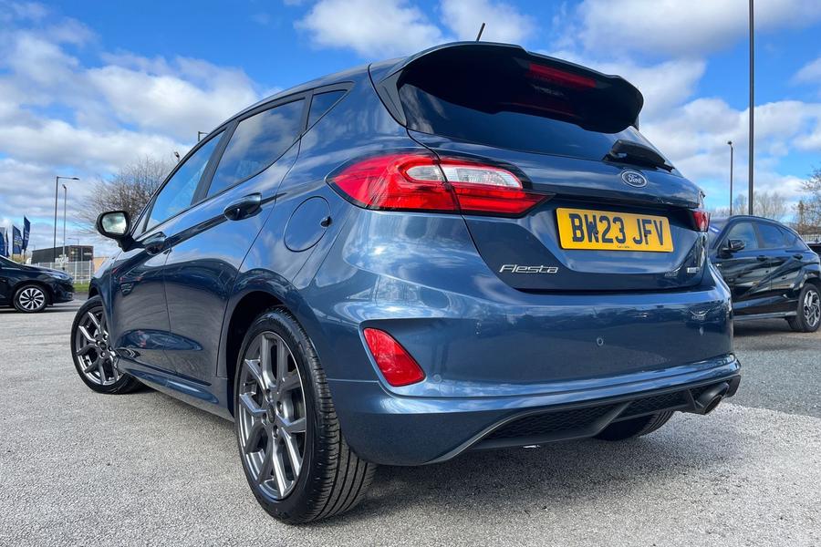 Ford FIESTA Photo autoimg-0d4b83735f9f8f68e0217346a8fb698f88a639cb.jpg