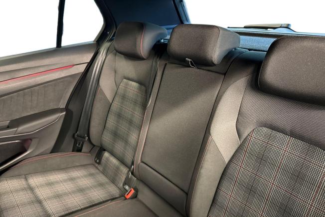Volkswagen Golf Photo 9