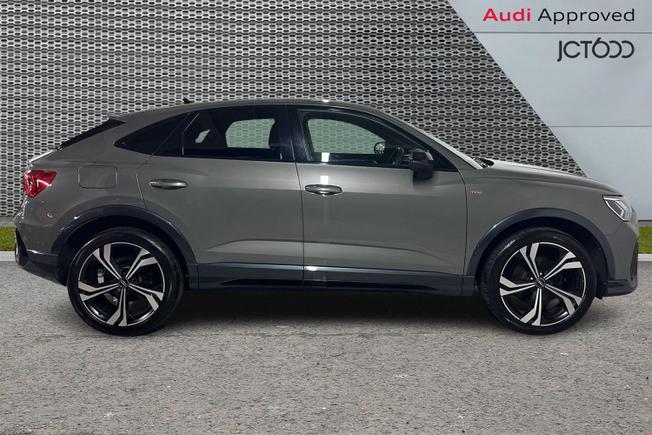 AUDI Q3 Photo 4
