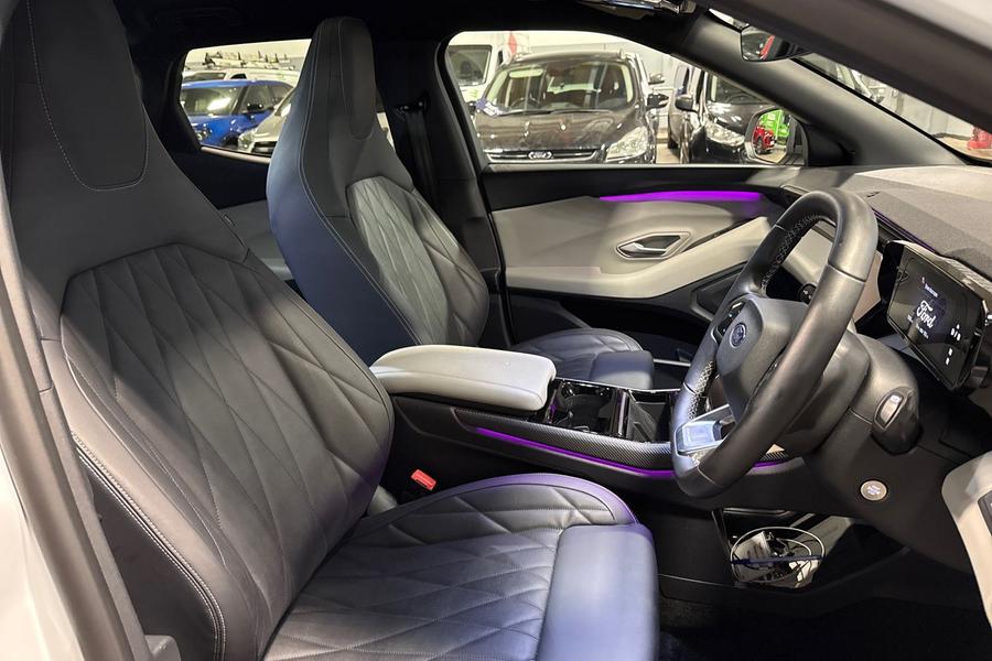 Ford Explorer Photo autoimg-0d4fd2c03b319041d0e5ecb04e0b724db75ab7b0.jpg