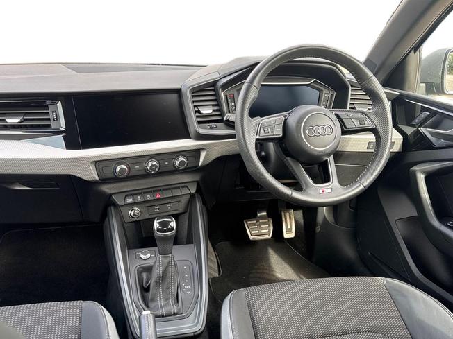 AUDI A1 Photo 11
