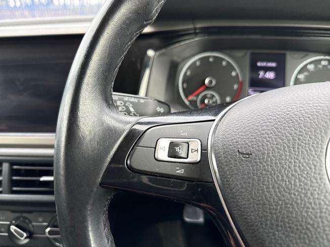 Volkswagen Polo Photo 16
