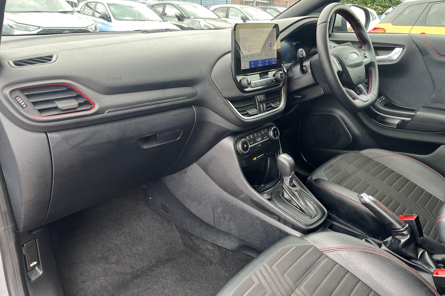 Ford PUMA Photo 17