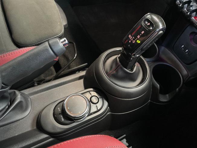 MINI Hatch Photo 40