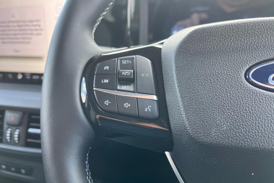 Used Ford E-Transit Courier 21