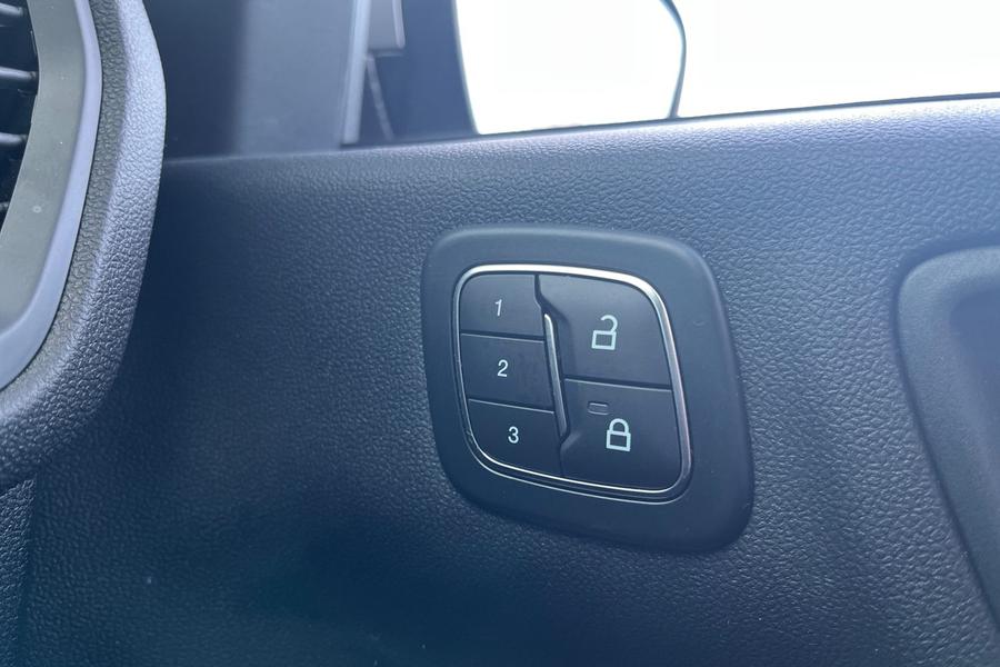 Ford KUGA Photo autoimg-0d5d2bc34155fea0d886ef542d518e44e2e1328c.jpg