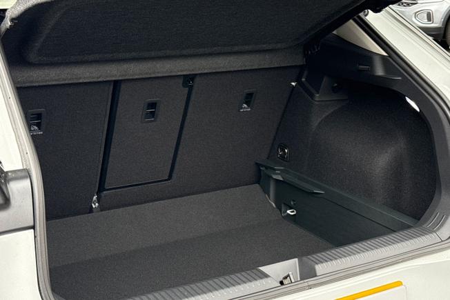 VOLKSWAGEN T-Roc Photo 47